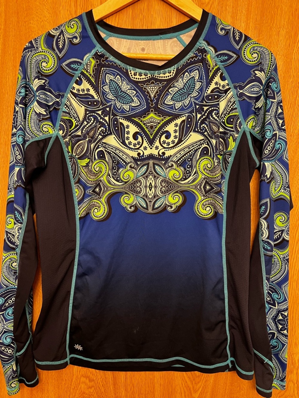 Athleta Long Sleeve Workout Top - size Med